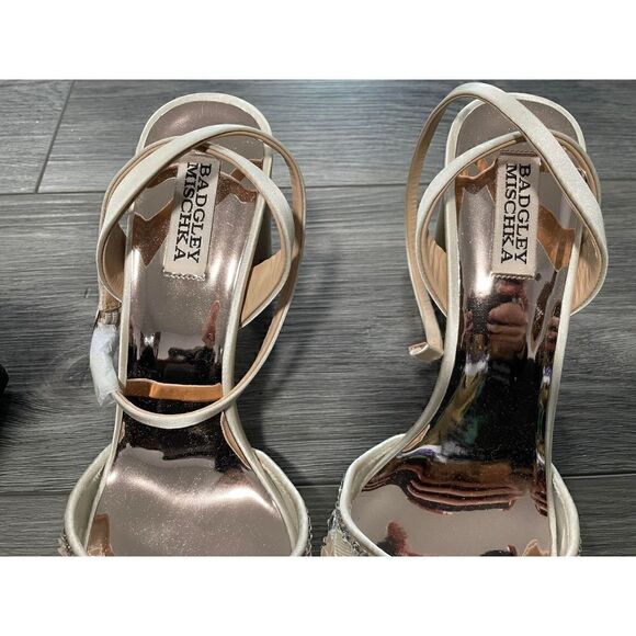 Badgley Mischka Womens 9.5 Tayten Heeled Sandal Jeweled Heels Satin - Picture 4 of 11